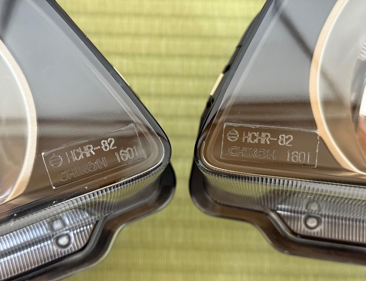 美品 黄ばみ無 NISSAN R34 ER34 HR34 ENR34 BNR34 GT-R GTR 日産 スカイライン 純正 前期 HID ヘッドライト 左右 セット ICHIKOH 1601 ②_画像4