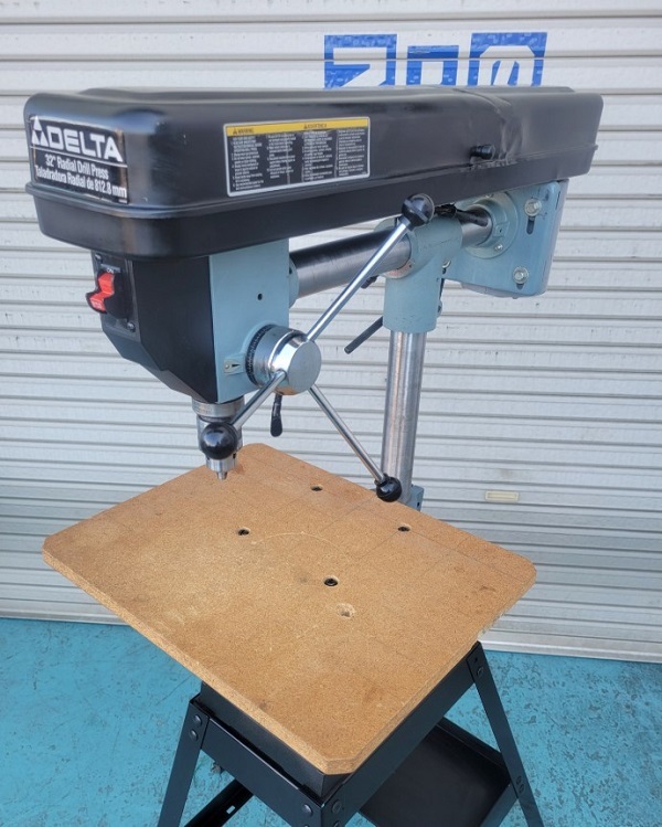 ●○中古　DELTA　架台付ボール盤　11-090　※一部へこみ有(カバー)○●_画像2