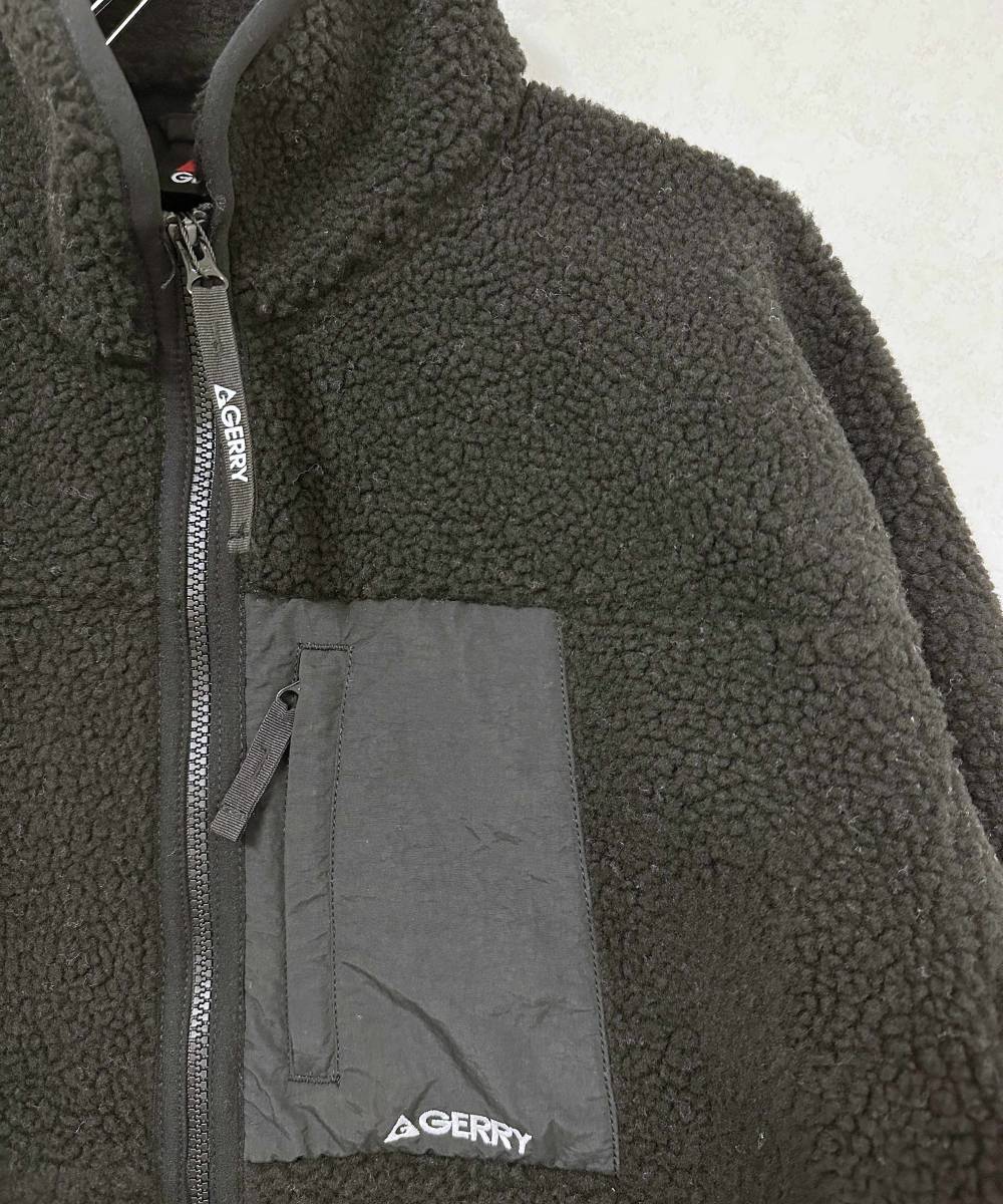 新品 XL ★ GERRY ジェリー レディース ボア ジャケット ブラック スタンドカラー 異素材 切替 アウター ハーフ ブルゾン フリース ロゴ _画像4