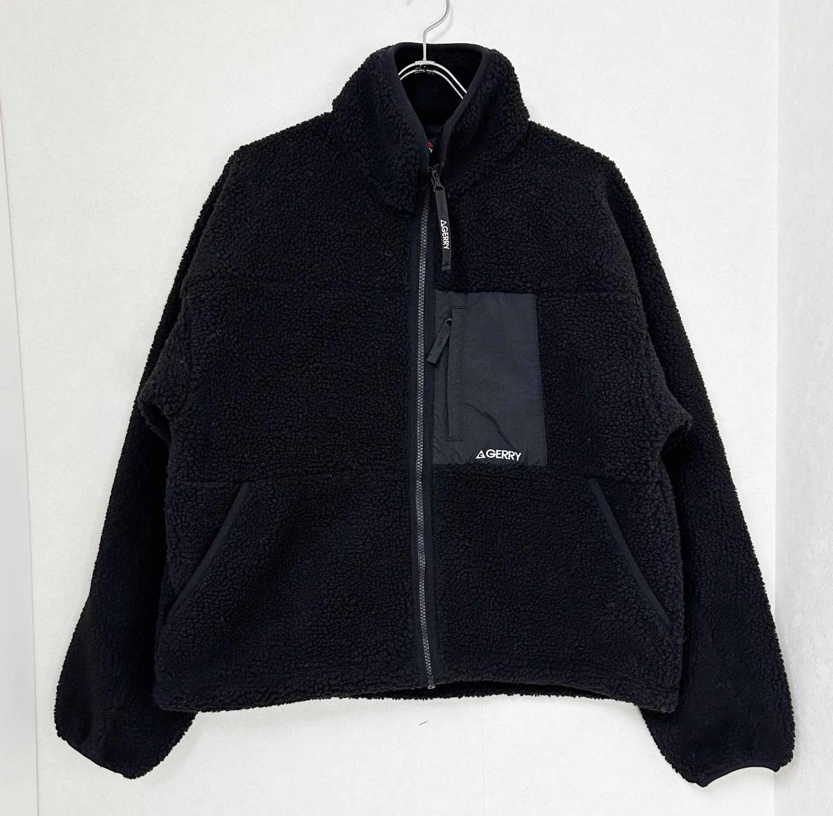 新品 XL ★ GERRY ジェリー レディース ボア ジャケット ブラック スタンドカラー 異素材 切替 アウター ハーフ ブルゾン フリース ロゴ _画像3