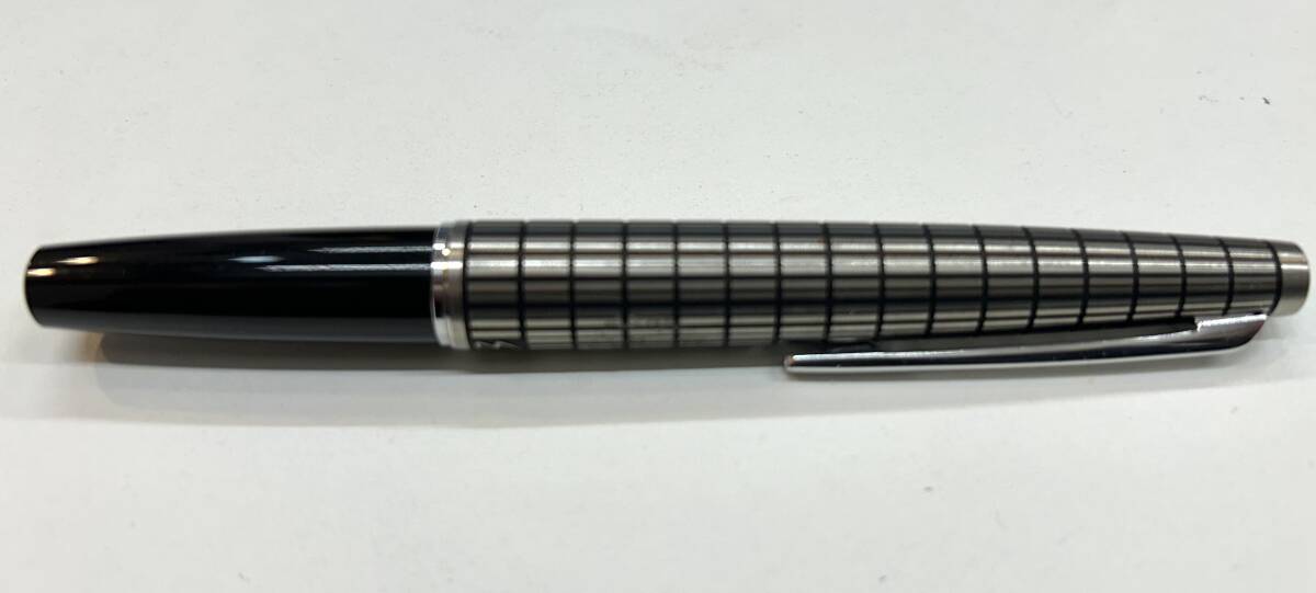 万年筆 PILOT Elite エリート 格子柄 ブラックxシルバー ペン先 14K-585 F刻印 筆記用具 文房具 1円~_画像4