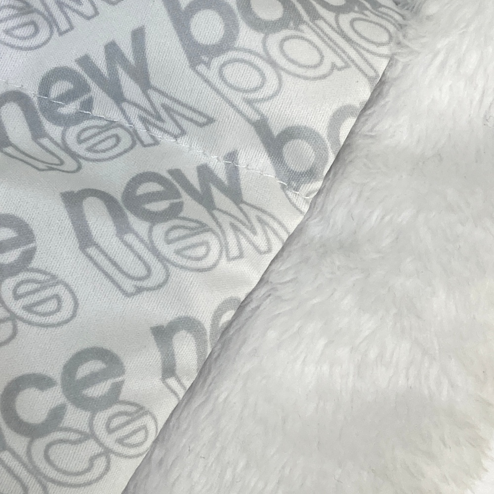 NEW BALANCE GOLF ニューバランス ファー切替 中綿 ジップベスト ロゴ 総柄 ホワイト系 1 [240101424631] ゴルフウェア レディース_画像3