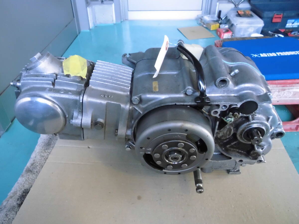  Honda Monkey /Z50 двигатель 