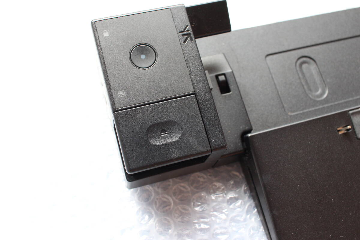 Lenovo ウルトラドッグ ドッキングステーション 40A2 中古 90ｗ電源付 キー無し ThinkPad X240 X250 X260 X270 T470 L570 等 (X27_251106) _画像3