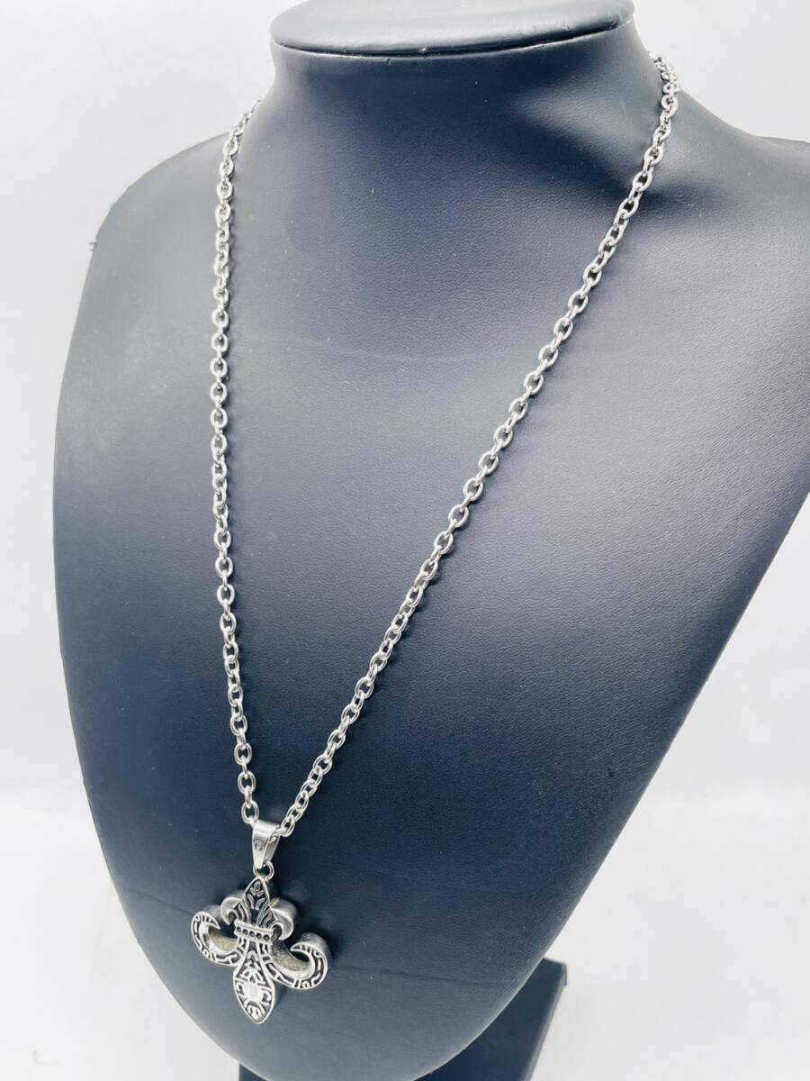 【現状品】POLICE ポリス ネックレス フレアチャーム メンズ用 男性用 小物 アクセサリー ファッション 長さ50㎝ トップ3.5cm_画像3