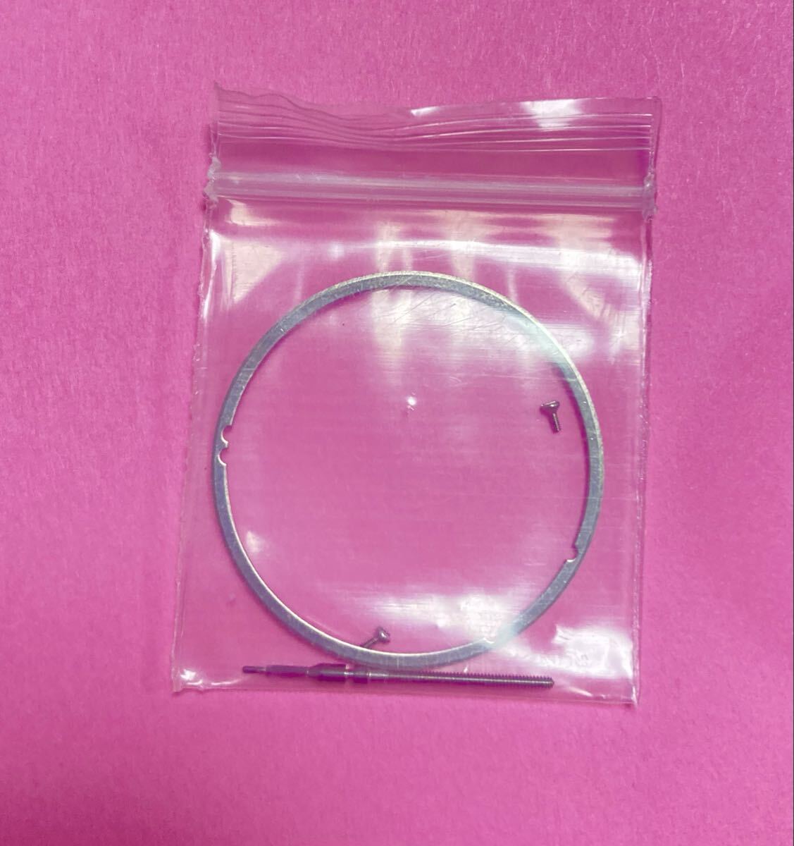 新品未使用 腕時計パーツ MIYOTA 8215 自動巻 ムーブメント 21ジュエリー 手巻き&ハック機能_画像4