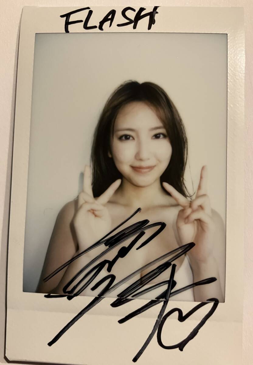 .. love .FLASH( flash ) новейший . pre не продается данный выбор с автографом Cheki данный выбор сообщение имеется 