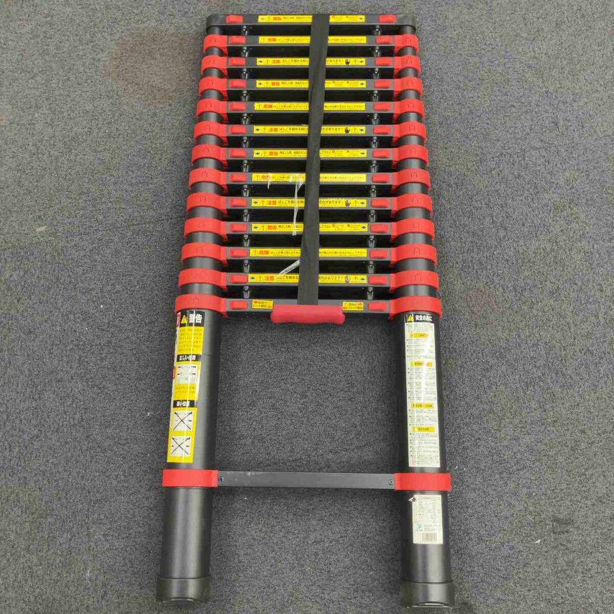 【中古品】アルミス アルミ伸縮はしご 14段 フック付き 4.1m ASH-410BKF 収納袋付き【柏店】_画像3