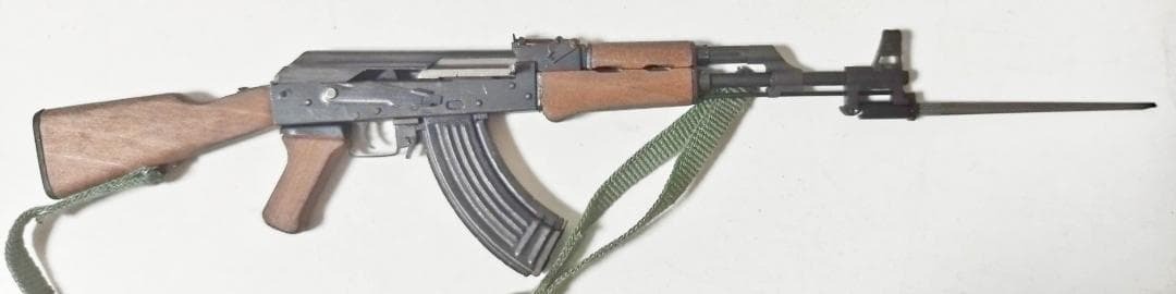 金属木製　　ＡＫ47ミニ型１/6　新品_画像2