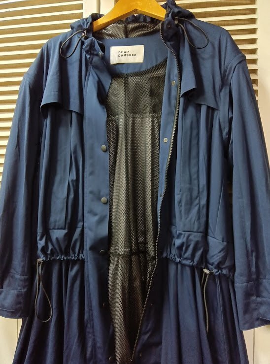DEAR DANSKIN☆WRストレッチトランスフォームコート L ネイビー 参考価格:52,800円 2WAY レインコート ディアダンスキン 美品_画像2