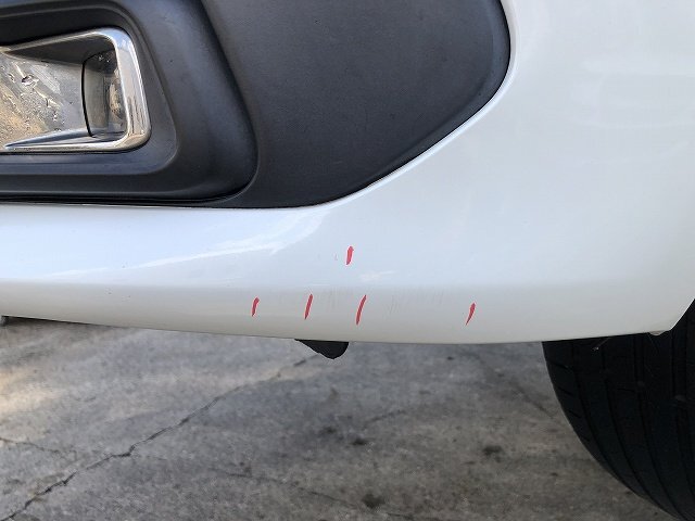 プジョー 308SW ブルーHDi T9 2019年 T9WYH01 フロントバンパー (在庫No:525836) (7729)_画像5