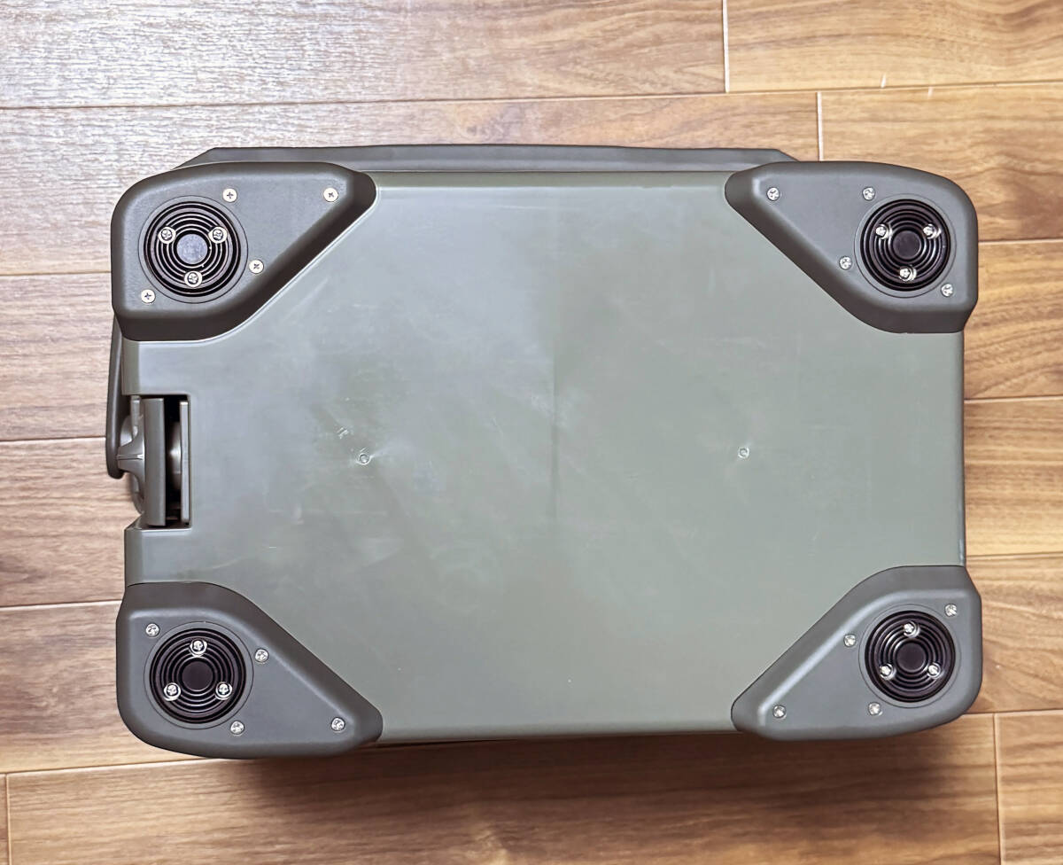 ■極上品■シマノ ICEBOX PRO 17L NX-017X カーキ01/ ペットボトル500ml×14本タテ収納/ 6面極厚真空パネル+発泡ウレタン/ ひとりキャンプ_画像4