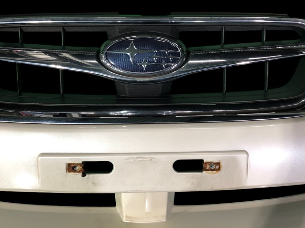 【店舗引取歓迎】スバル レガシィ B4 D型 BL5 AT 後期 純正 フロント バンパー グリル 付 37J サテン ホワイト パール 白 L上_画像4