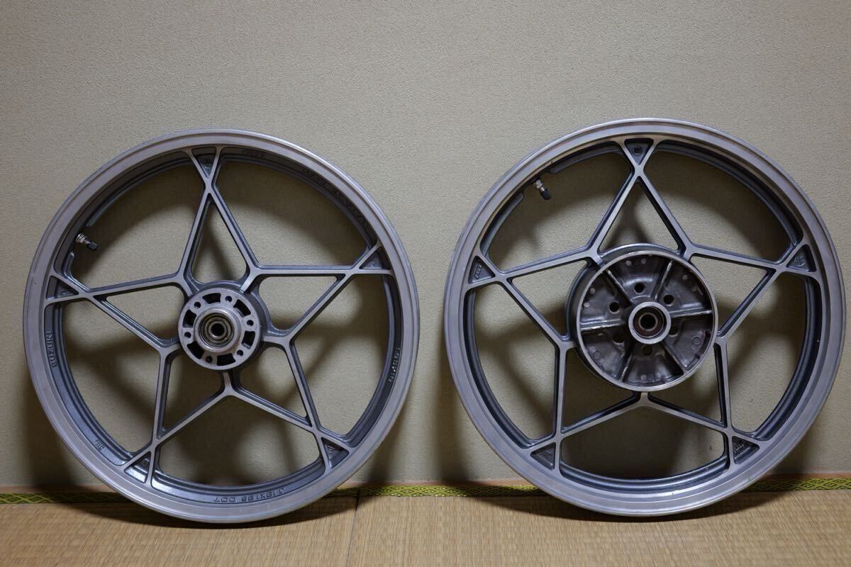 格安スタート　SUZUKI GSX400E 2型　ザリ　星キャス　ダブル　純正　ホイール　GS400 前後製造年一致_画像1