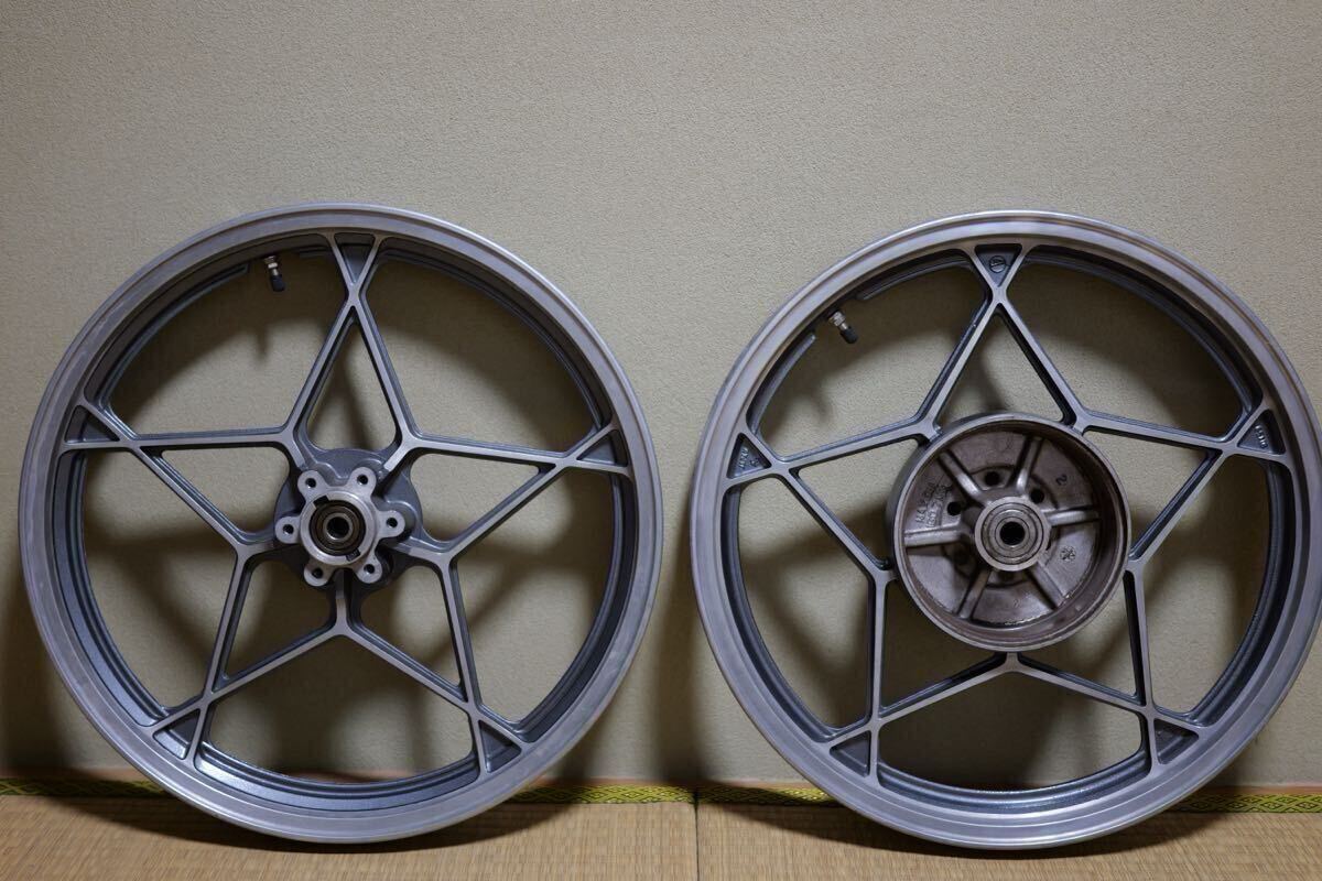 格安スタート　SUZUKI GSX400E 2型　ザリ　星キャス　ダブル　純正　ホイール　GS400 前後製造年一致_画像2