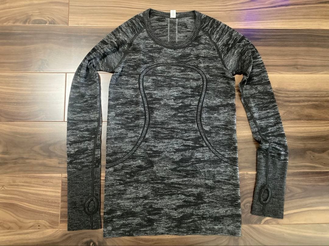 ルルレモン lululemon Swiftly Tech Long Sleeve Crew サイズ6 超美品☆※説明ご参照 長袖Ｔシャツ ロングスリーブ_画像1