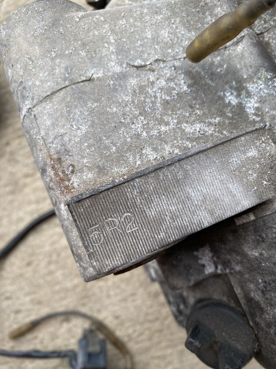 ヤマハ　エンジン 本体　RZ50 5R2 2ST 50cc mt クラッチ_画像5