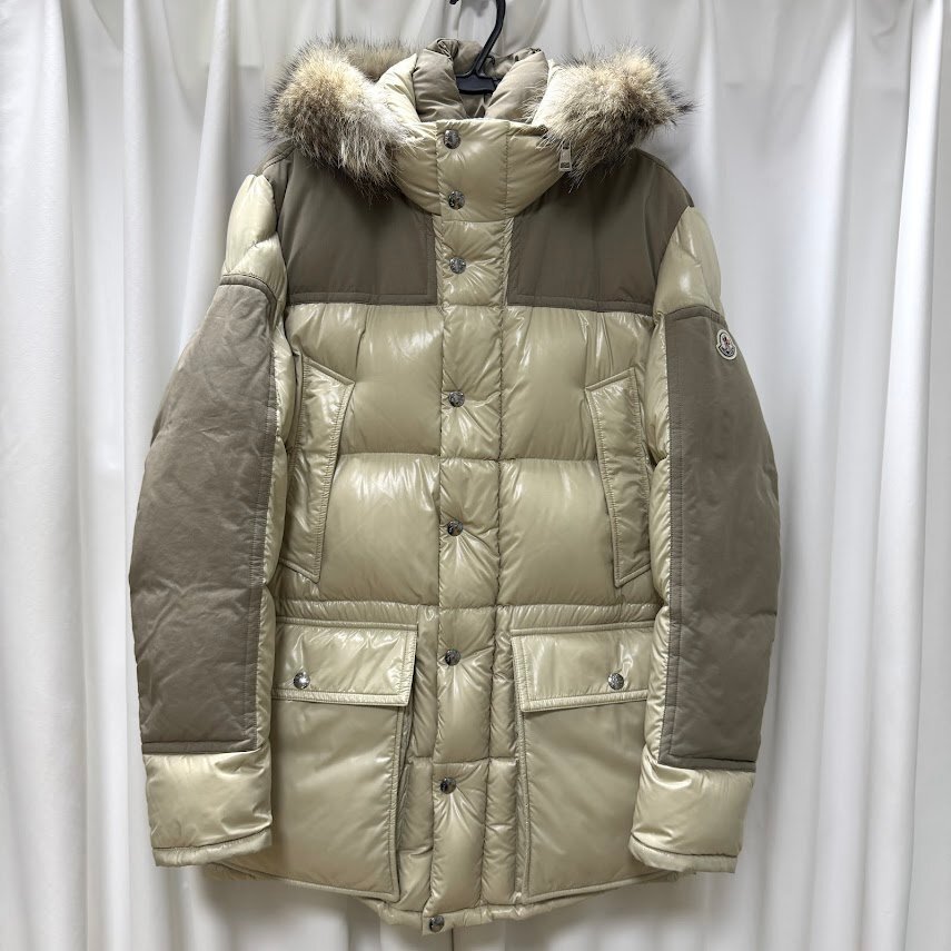 モンクレール ファー付きダウンジャケット D2091418232568950 アイボリー系 サイズ3 MONCLER_画像1