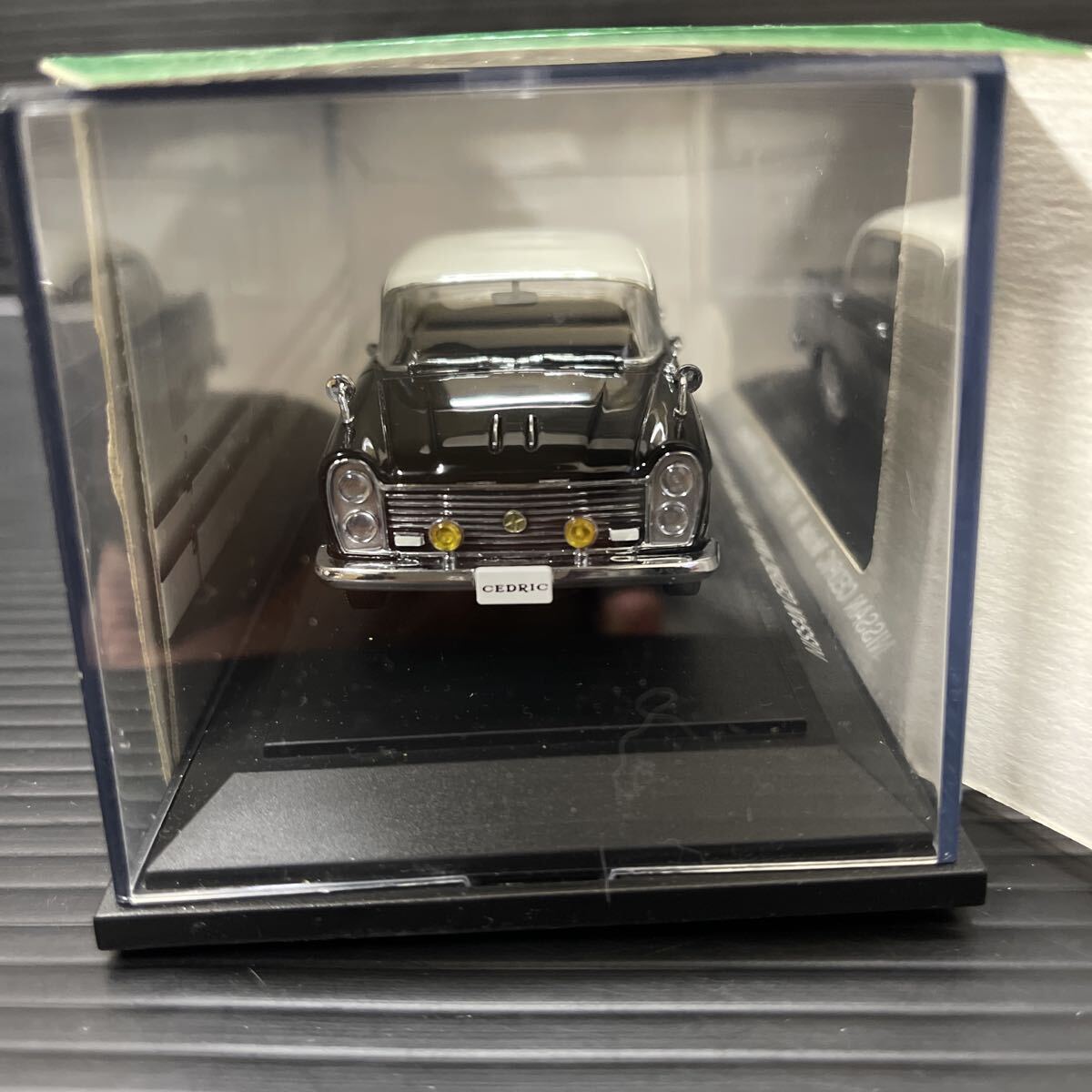 EBBRO NISSAN CEDRIC Model 30 (1960) 1/43 セドリック_画像4