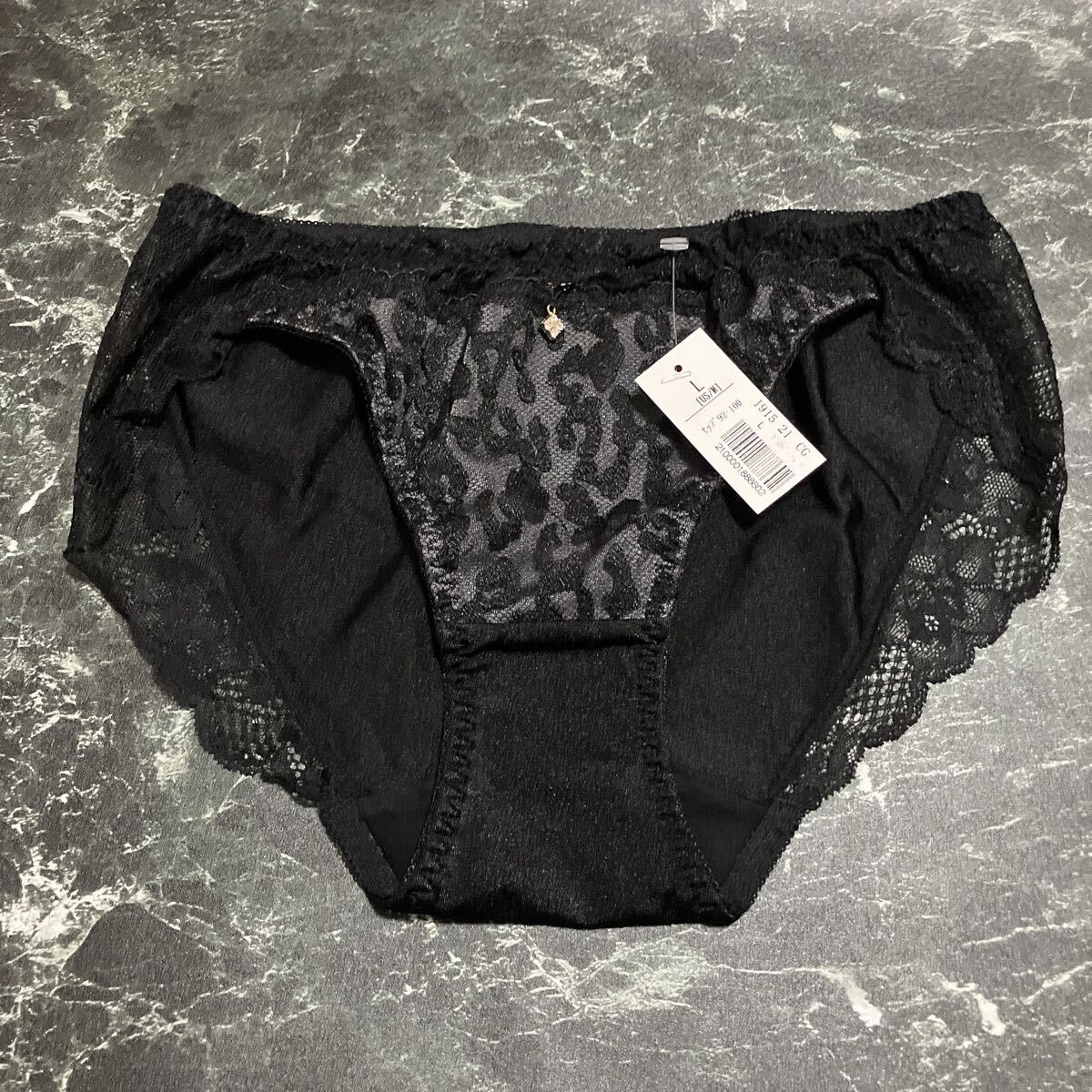 Lサイズ　　　エメフィール　ショーツ 下着　パンツ　　ブラック　ヒョウ柄　ツヤツヤ生地　レース　aimerfeel ワコール _画像1