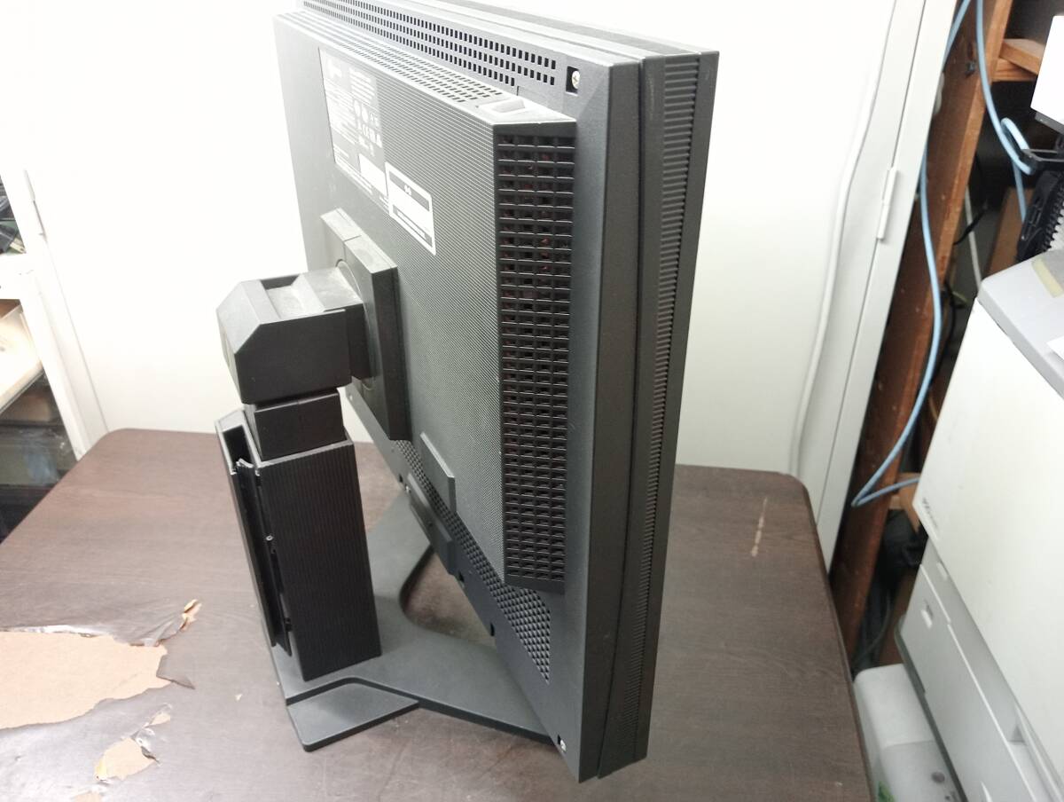 【YMT1002】希少★EIZO ナナオ FlexScan L997 液晶モニター 21.3inch/1600x1200/VGA/DVI　横に向いたままです★中古_画像9