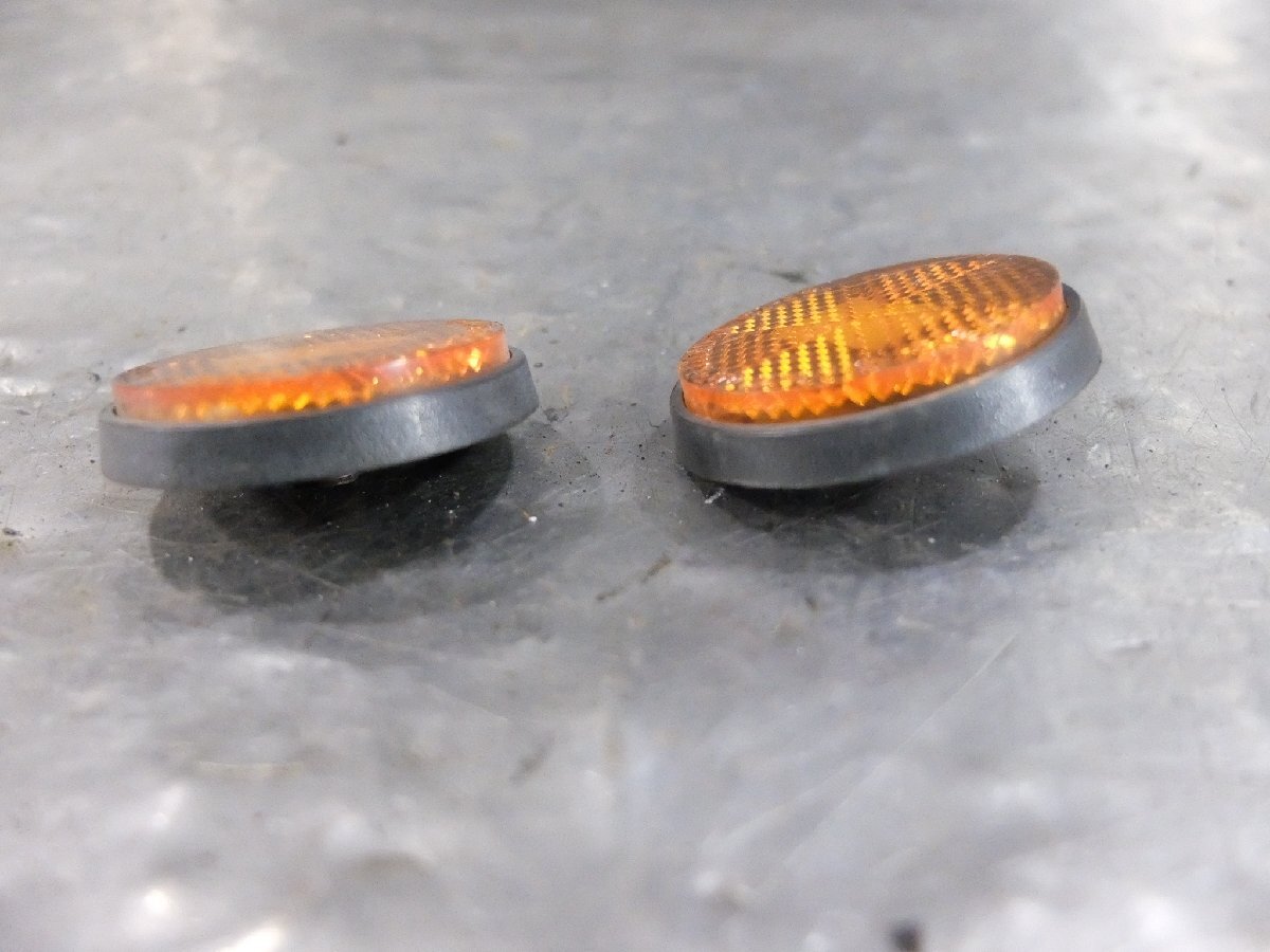 11)ヤマハ GR50 FT1-807*** サイドリフレクター【60】_画像2