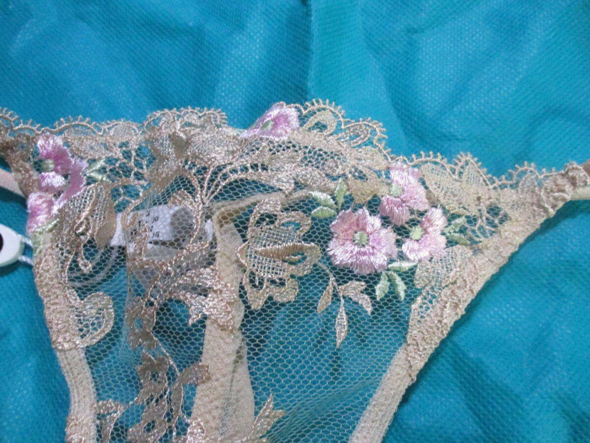 タグ付き◆ワコール　クリスティーズ　Italy◆Tバック　タンガ　ショーツ◆ベージュ◆3　L寸_画像2