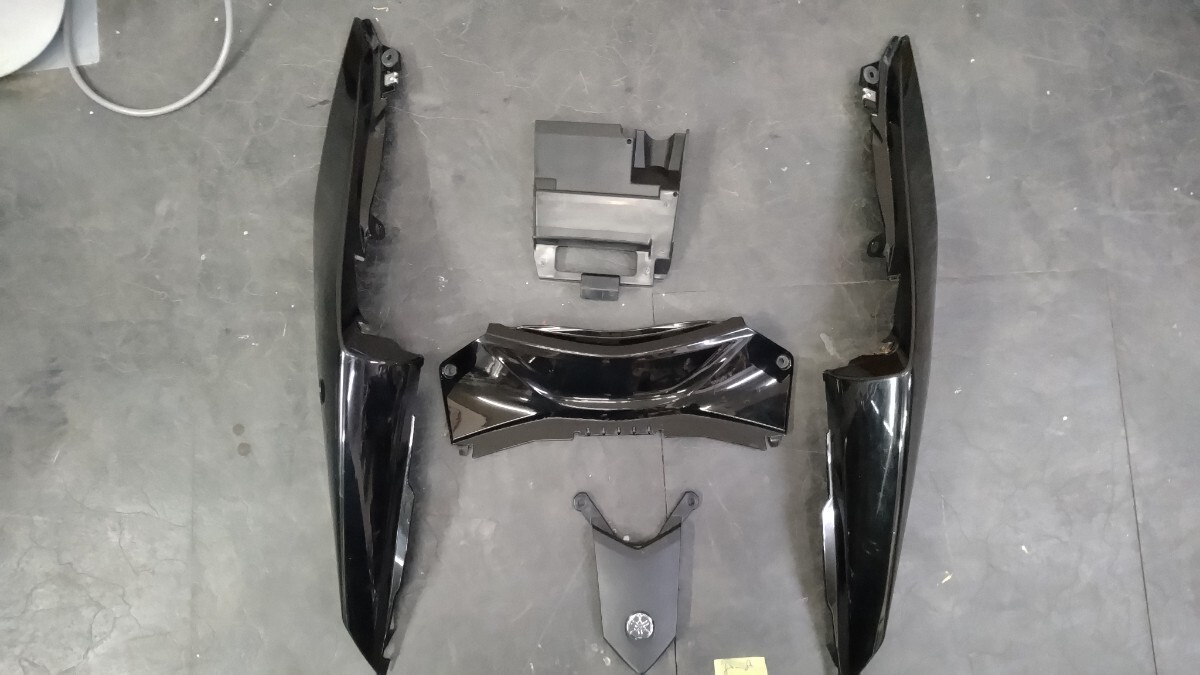 ヤマハ YZF−R3　RH21J シートカウル テールカウル セット 黒_画像2