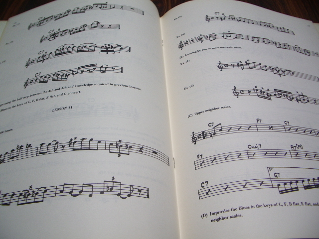 Method on How to Perform Autophysiopsychic Music　YUSEF LATEEF / 洋書 教本　ユセフ・ラティーフ オートフィジオサイキック メソッド_画像3