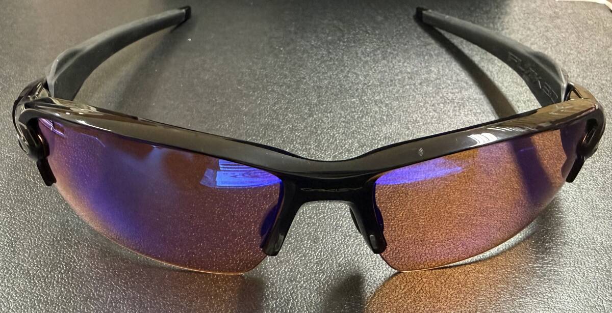 ＃8166 【箱・ケースなど付属品付】OAKLEY オークリー FLAK2.0 サングラス 現状品 中古品 長期保管品_画像3