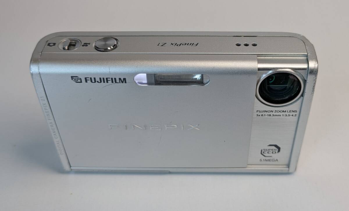 Fujifilm FinePix Z1 コンパクトデジタルカメラ_画像6