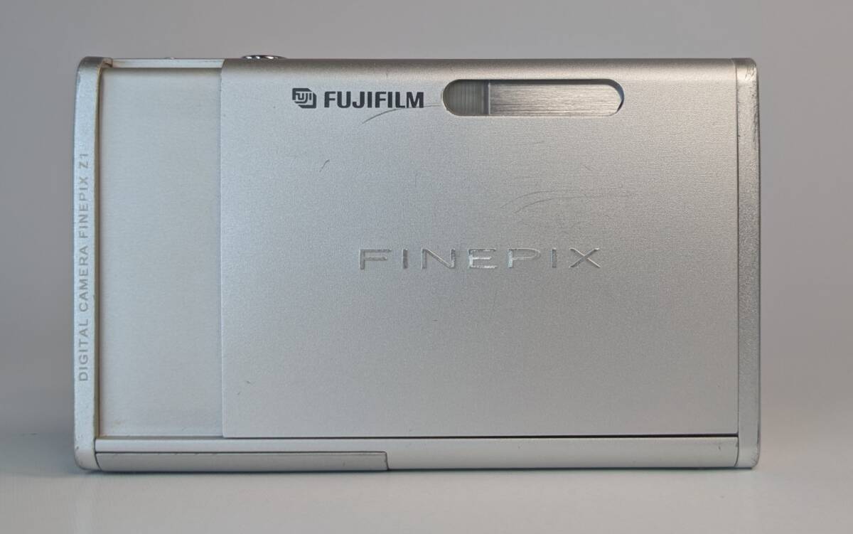 Fujifilm FinePix Z1 コンパクトデジタルカメラ_画像1