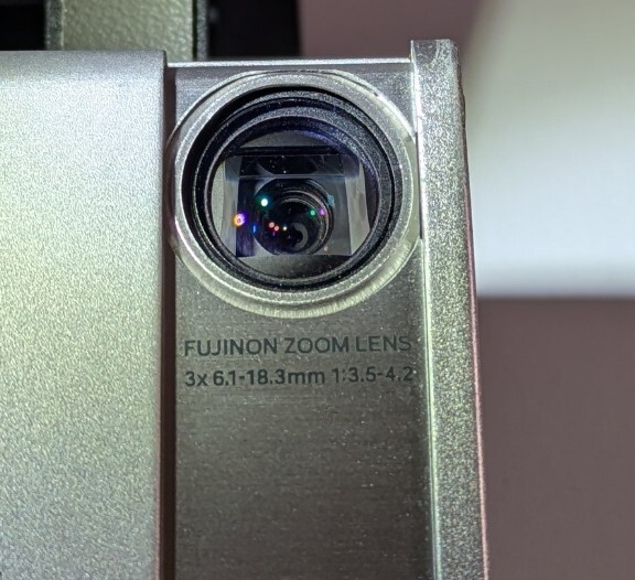 Fujifilm FinePix Z1 コンパクトデジタルカメラ_画像9