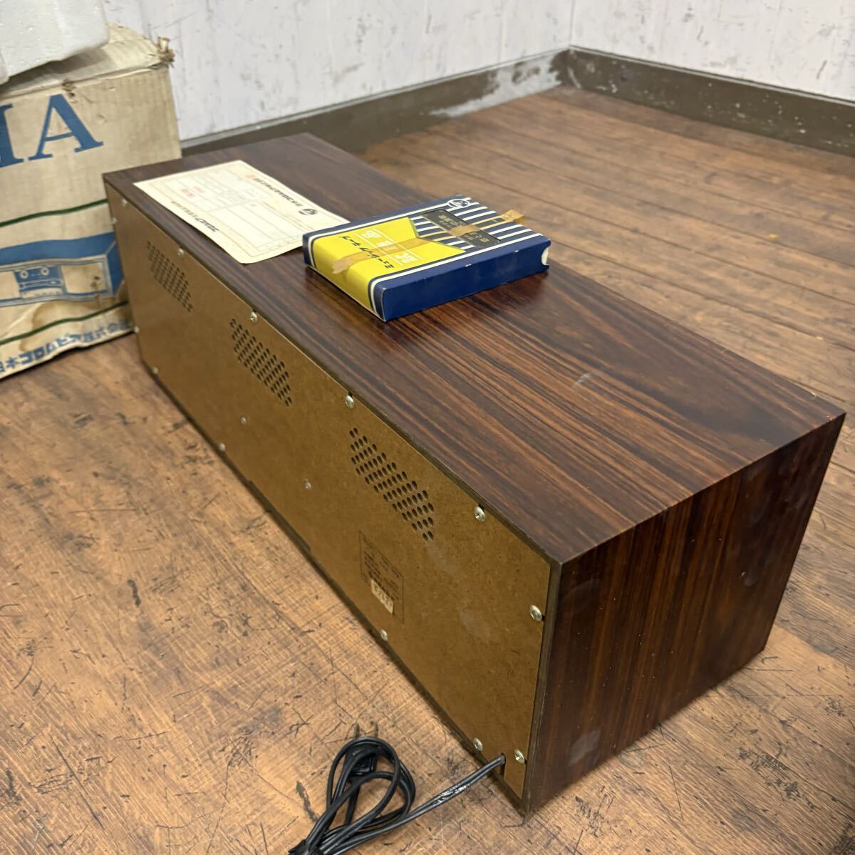 希少 美品 元箱付 日本コロムビア TRC-333 8トラック ステレオテーププレーヤー 試聴用テープ・保証書付 昭和レトロ ビンテージ オーディオ_画像7