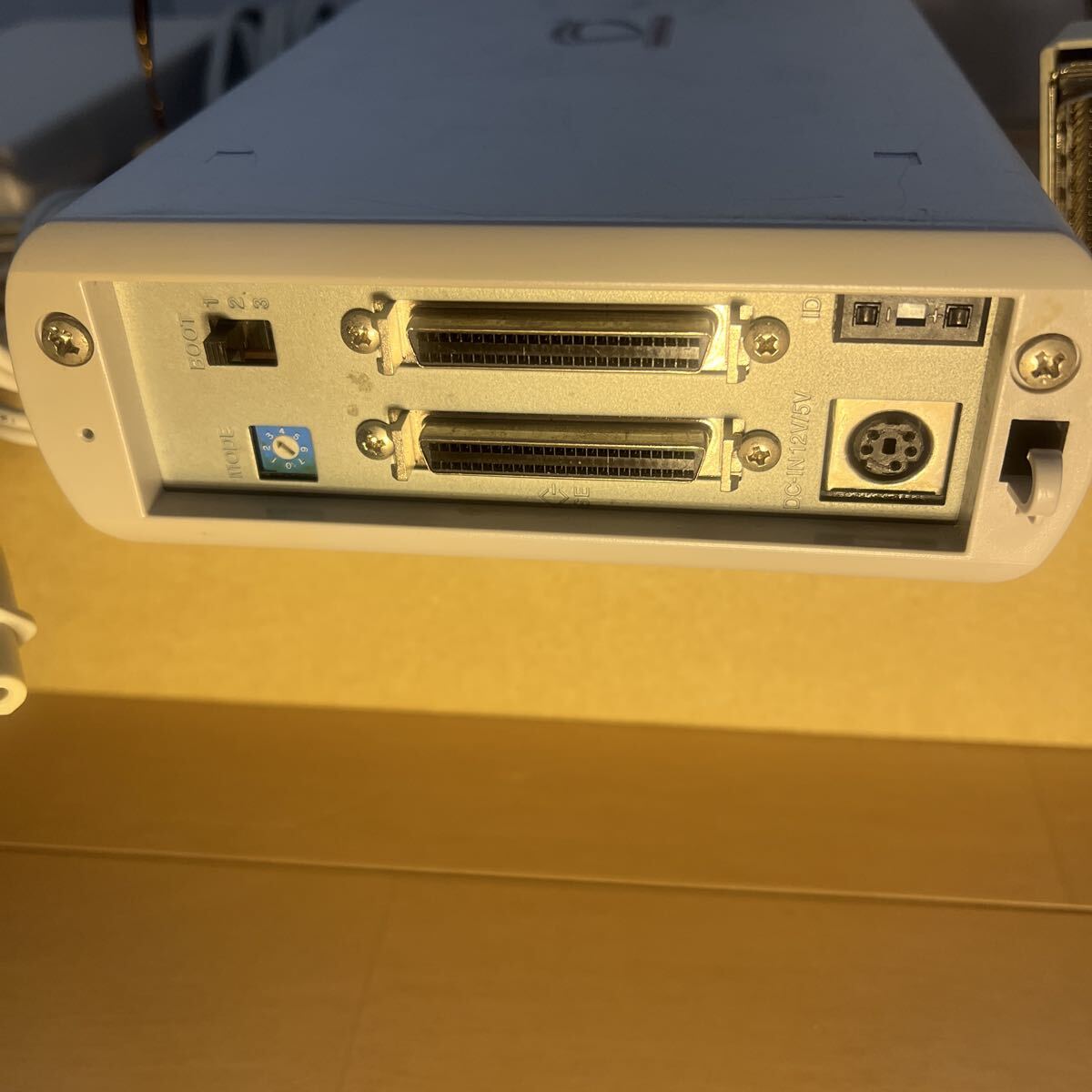 動作確認済 FM TOWNS用 4.2GB外付けSCSIハードディスク ※1.4GBずつHDD3台分としてすぐ使える! SCSIケーブル付 バッファロー FMタウンズ_画像5