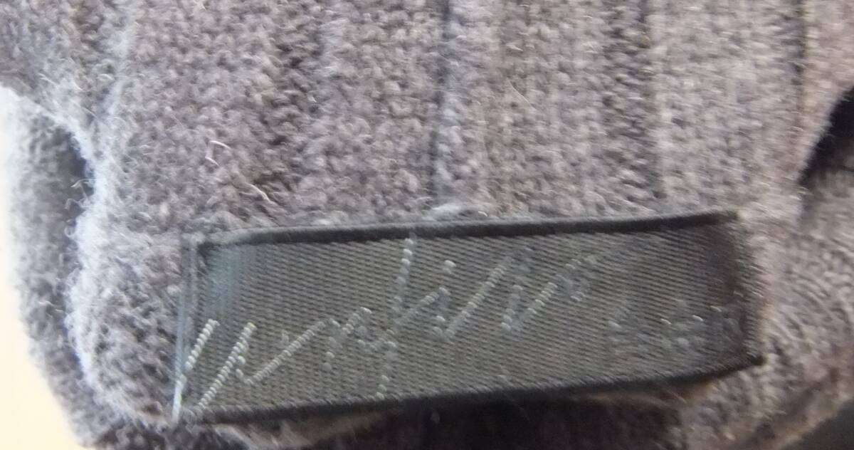 自由区のレディースハイネックニット、チャコールグレー、サイズ38、毛78%ナイロン22%_画像4