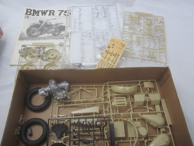[ продажа комплектом б/у товар ] пластиковая модель BANDAI Германия армия для мотоцикл BMW R/75 и т.п. 2 пункт товары комплект 