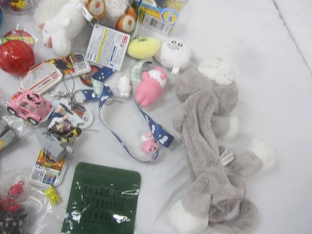 【まとめ売り 中古品】 ホビー ミニオン んぽちゃむ エルモ 他 ぬいぐるみ カチューシャ アクリルスタンド 等 グッズ_画像4