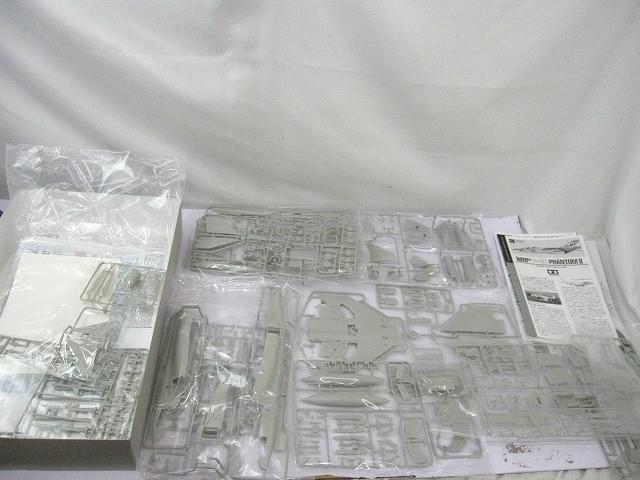 未組立 プラモデル タミヤ 1/48 マクドネル・ダグラス F-4B ファントムII 米海軍アクセスドアデカールセット_画像2