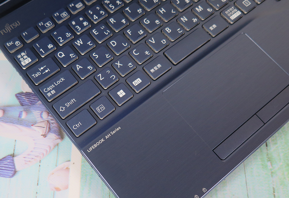 2023年5月モデル【メモリ32GB+高速AMD Ryzen7-7730U 8コア★爆速SSD(NVMe)512GB】富士通 AH58/H2 最新Win11+Office2019★Webカメラ/Wi-Fi6E_画像4