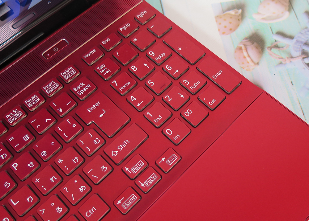 【高速Core i7第8世代★爆速新品SSD(m.2)512GB+メモリ16GB】富士通 AH53/B3 最新Win11 v.24H2+Office2019H&B ★ Blu-ray/Webカメラ/Wi-Fi_画像3