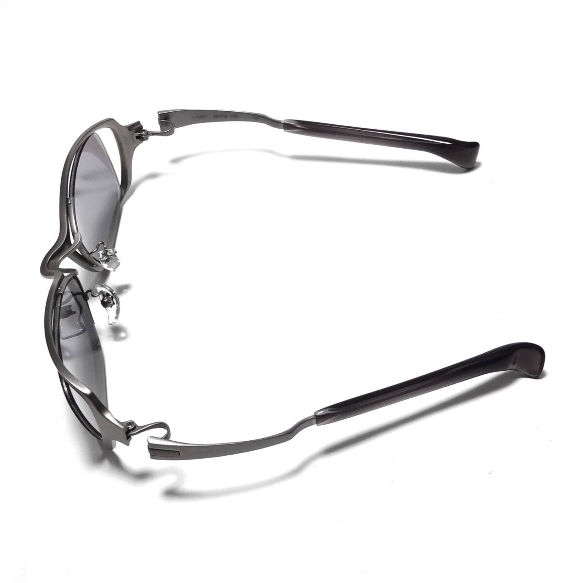 【今回限りの特価】超希少S-593T未使用【新品スモークレンズ付】チタンシャーリング(チタン無垢)① 999.9 フォーナインズ _画像10