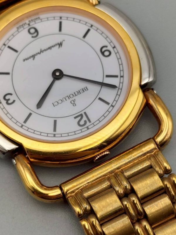 R7-636 1円~ 不動品 ベルトリッチ BERTOLUCCI montenapoleone クオーツ 腕時計 ゴールドカラー ボーイズ/レディースサイズ_画像3