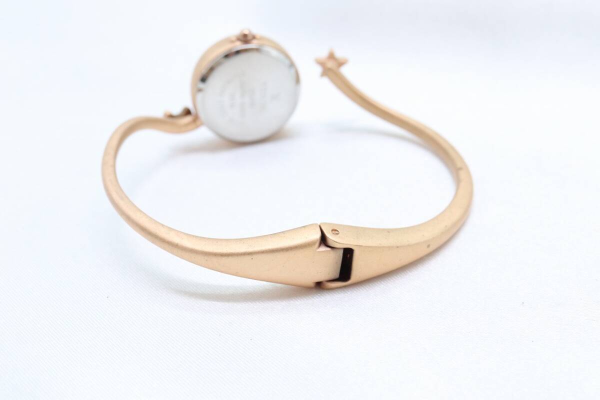 [W279-3] рабочий товар батарейка заменен VEXCELvek cell звезда месяц браслет часы наручные часы 0Y048 женский [ стоимость доставки единый по всей стране 185 иен ]