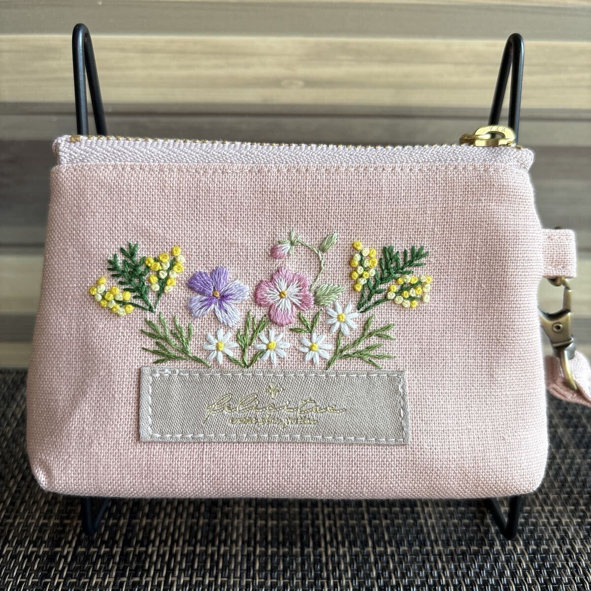 【ハンドメイド】手刺繍 ミニポーチ コインケース_画像4