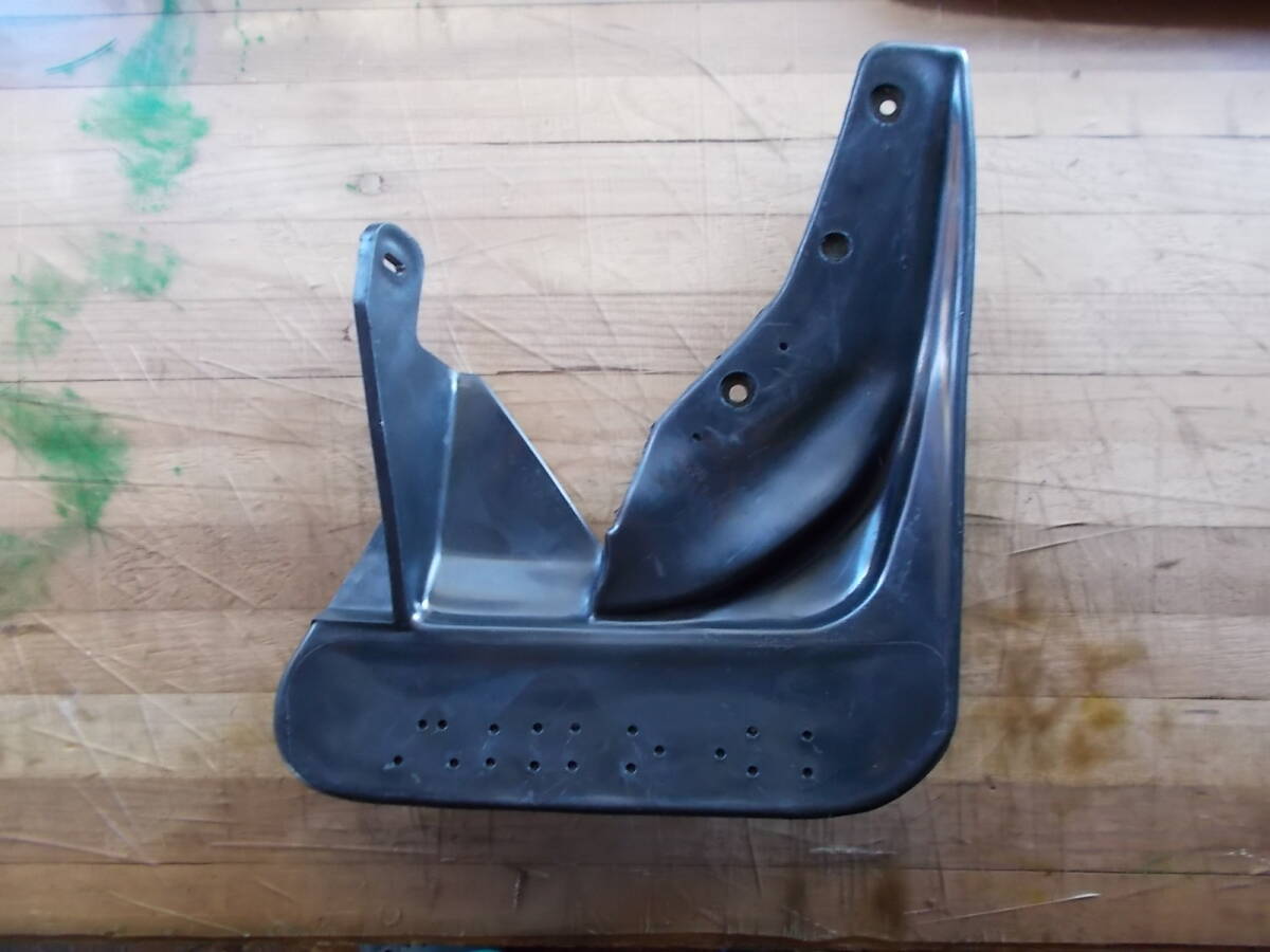 HONDA純正　２代目　スーパーシビック？　マッドガード_画像2