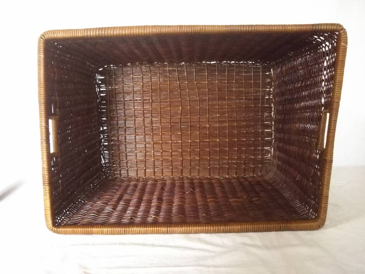 ★編みかご バスケット 収納ボックス W51.5×D37×H28cm ダークブラウン 取っ手穴付き ベトナム製 現状渡し_画像2