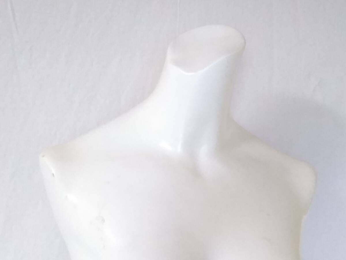 ★トルソー レディース ボディ 7号くらい 白 ホワイト ディスプレイ マネキン 女性用 現状渡し_画像2