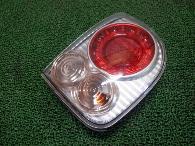 ラパン DBA-HE22S 右テールランプ ZSF_画像2