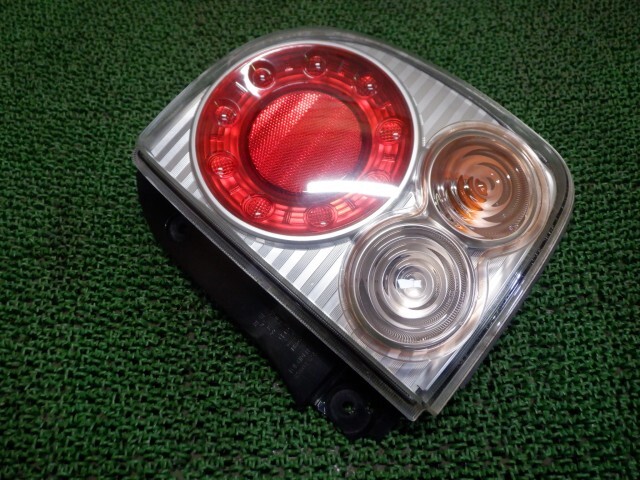 ラパン DBA-HE22S 右テールランプ ZSF_画像3